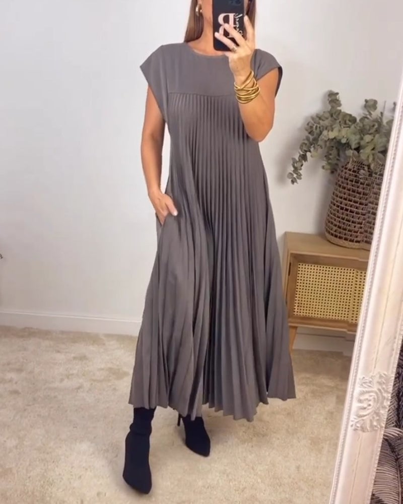 Giselle™ Effortlessly Elegant Pleated Dress