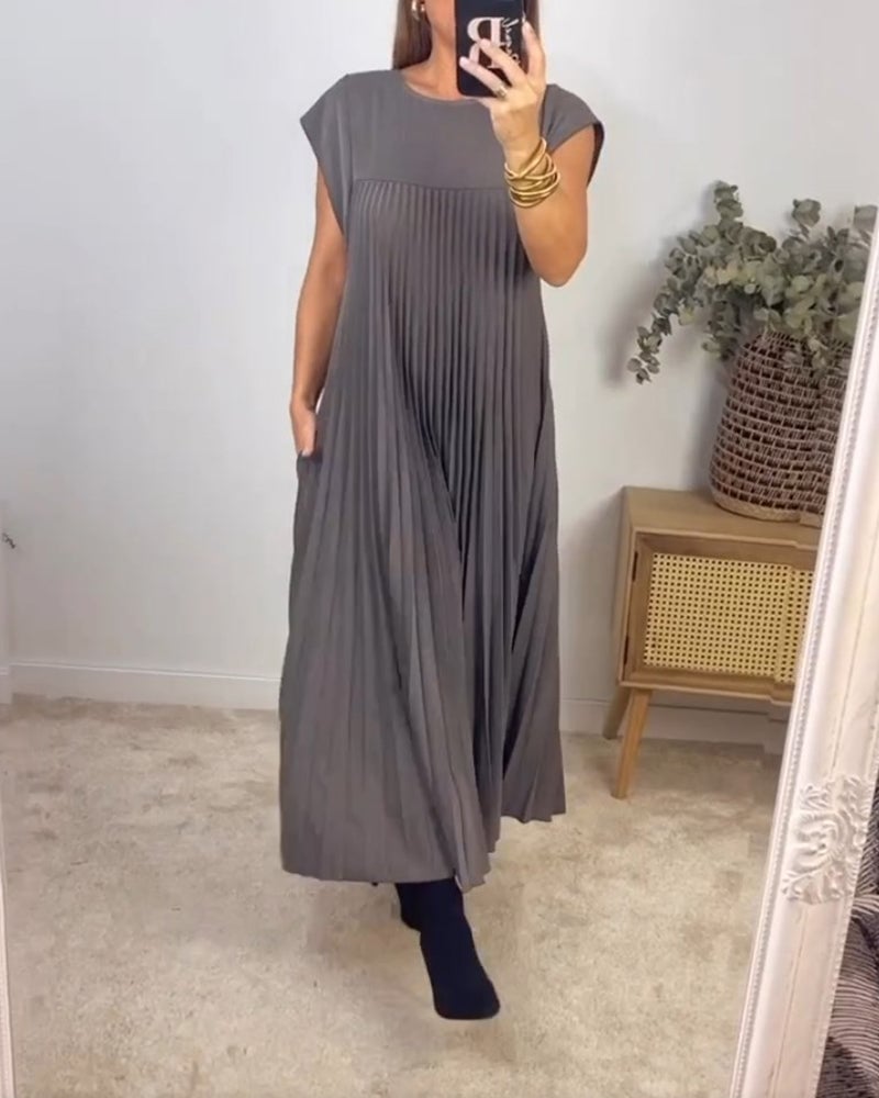 Giselle™ Effortlessly Elegant Pleated Dress