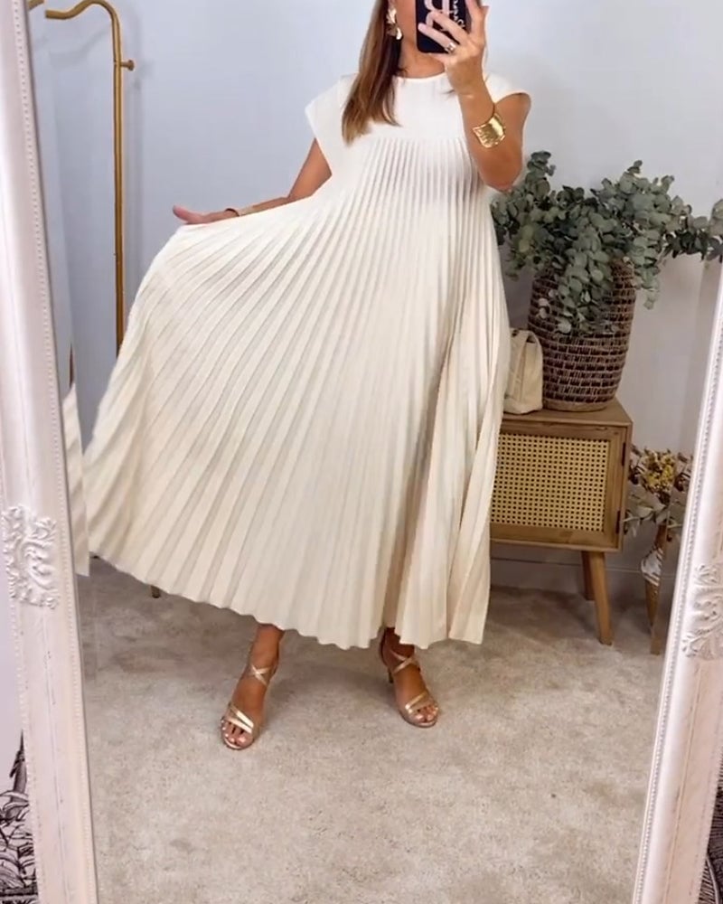 Giselle™ Effortlessly Elegant Pleated Dress