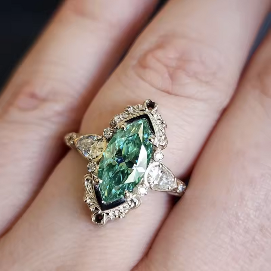 Thornewyn Ring™ | Elegant Statement Jewelry