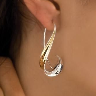Timeless Gold Elegance Earrings