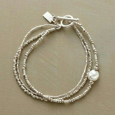 Vintage Pearl Bracelets Set