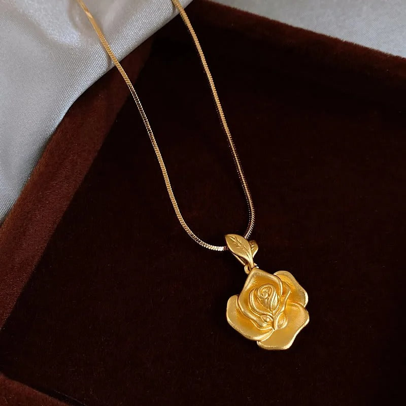 Vintage Gold Rose Pendant Necklace